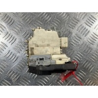 замок двери передней правой 2012 8J1837016D