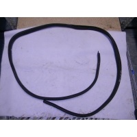 Уплотнитель двери RENAULT Duster 2012> 808329099R
