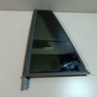Стекло двери задней левой (форточка) Land Rover Range Rover Sport (2005 - 2012) LR021081