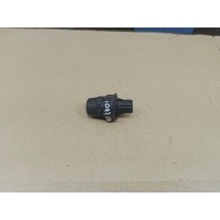 Отбойник крышки багажника RENAULT Duster II 2021> 908782746R