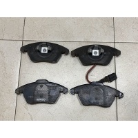 Тормозные колодки передние Volkswagen Golf Mk6 (2008—2012) 2011 3C0698151D, T1376 / 5K0698151B /