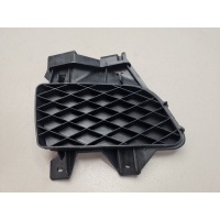Решётка в бампер правая Mazda 323 BJ 1998-2003 B25D50C11B