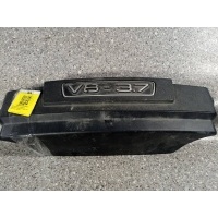 Декоративная крышка двигателя ДЕФЕКТ 1 КРЕПЛЕНИЯ. Audi A8 D3/4E 2004 077103925C