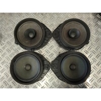 Opel meriva b динамики задняя передняя 22759389 13350321