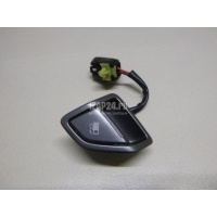 Кнопка открывания лючка бензобака Hyundai-Kia Santa Fe (DM) (2012 - 2018) 935652W000RJ5