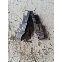 Кронштейн крепления бампера переднего Audi A6 2008 4f0807772