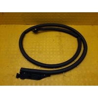 Уплотнитель двери Renault Duster HJD 2021 823882378R
