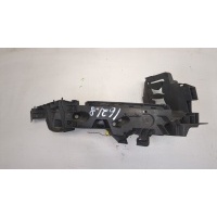 Кронштейн фары Audi Q5 2008-2017 2010 8p0805608