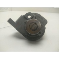 Личинка замка Перед. L Mazda 5 2006