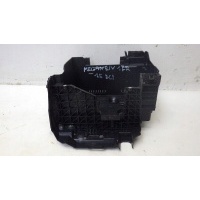 Корпус akumulatora megane iv 1.5 dci 244280249r