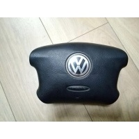 Подушка безопасности в рулевое колесо VW Passat (B5) 1996-2000 3B0880201AE