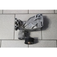 Audi a8 d4 3 , 0 tfsi лапа генератора 06e903143g