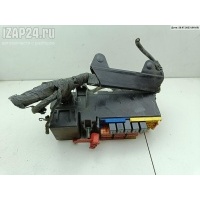 Блок предохранителей Chrysler Sebring 1999 4608331J