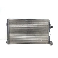 Радиатор охлаждения двигателя Volkswagen Golf 6 1K0121253BB