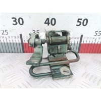 Петля двери передней левой Volkswagen Golf 4 (1997-2004) 1998 1J0831401A,1J0831401E