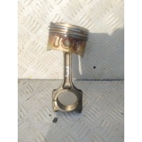 Шатун в сборе с поршнем Renault Megane 2 2003-2009 121009455R