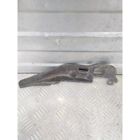 Накладка петли капота Renault Kangoo 1 1997-2008 8200225294
