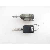 Вкладыш дверь audi a6 c5 4b1837063