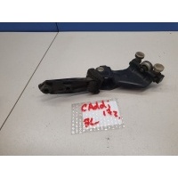 Ролик сдвижной двери центральный левый Volkswagen Caddy 2K 2015- 2K0843335A