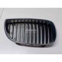 Решетка радиатора правая BMW 1-serie E87/E81 (2004 - 2011) 51137077130