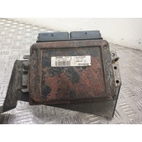 Блок управления двигателем Renault Megane 2000 8200035692