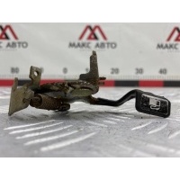 Б/У Ручка открывания лючка бензобака Toyota Corolla Fielder NZE120 2002 (2000-2006) 7730613020, <strong>-Б/У Детали сняты с АВТОМОБИЛЯ</strong>
