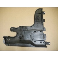 Audi q3 83a tiguan крышка шасси 5qf825102b