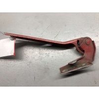 Петля капота левая Audi A4 B5 1997 8D0823301B