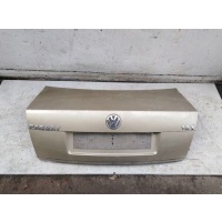 Крышка багажника Volkswagen Passat B5 1996-2005 3B5827025AK