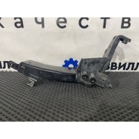 крепление фары (кронштейн фары) правой Volvo FH5 84203735