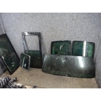 Стекло заднее Volkswagen Transporter 2004 7H5845503P,7H5845331AD,7H5845332,7H0847758R