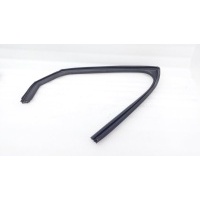 Уплотнитель стекла двери Kia K5 DL3 2022 83540L2000
