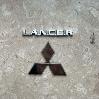 Mitsubishi lancer эмблема логотип крышки багажника задняя