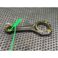 Шатун Mercedes GL-Класс X166 2015 A2780300520,A2780300320