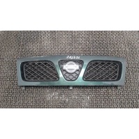 Решетка радиатора Nissan Terrano 2 1993-2006 1997 623107F030