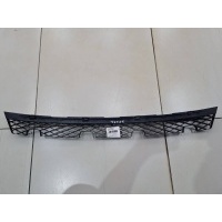 Кронштейн бампера центральный Volkswagen Passat B7 2012 3AF807863