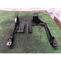 кронштейн (сопут. товар) VW Touareg 2002-2010 2005 7L0881677B