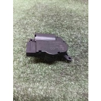 моторчик заслонки печки VW Touareg 2002-2010 2005 7L0907511E