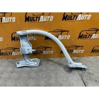 Петля крышки багажника Volkswagen Passat B8 2014- 3g5827301a
