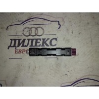 усилитель антенны Audi Q5 2011 8R0035225C
