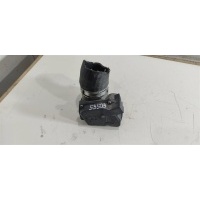 Заслонка дроссельная Volkswagen Passat 2006 06F133062E