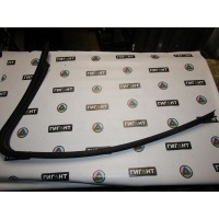 Накладка двери передней правой FORD Focus II 2005-2008 1384782