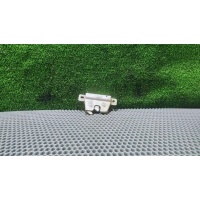 Замок крышки багажника Volkswagen Passat B3 1990 321827506A