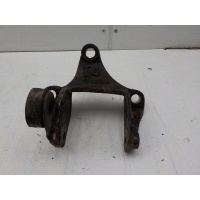 Кронштейн коробки Mazda CX-7 2007- L2303908YC