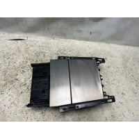 Мерседес класса е w212 бардачёк туннель зажигалка