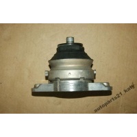 Подушка лапа кпп 4e0399151ck audi s8 5.2 v10