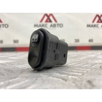 Б/У кнопка стеклоподъемника Ford Transit EY 1999 (1995-2000) 1027749, <strong>-Б/У Детали сняты с АВТОМОБИЛЯ</strong>