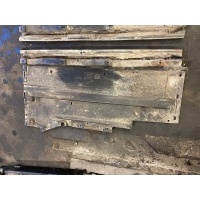 Audi a4 b8 универсал крышка шасси левая 8k0825207b