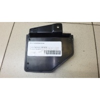 Блок предохранителей Toyota Highlander II (2007 - 2013) 8272048110
