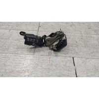Замок двери задней левой Subaru Forester 1 SF 1997-2002 63318FC010
